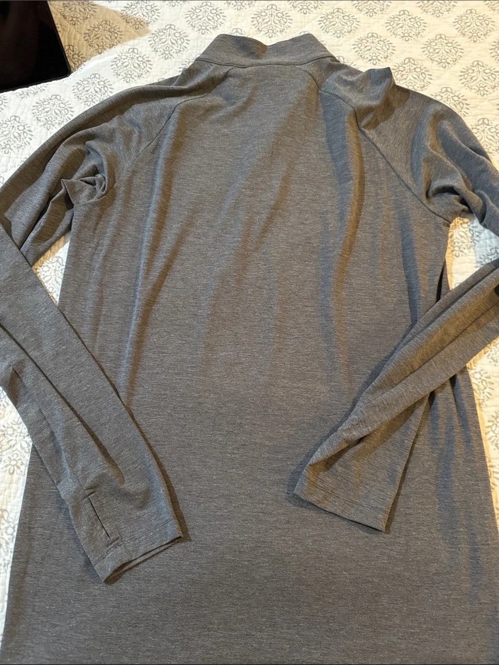 The North Face Men's Heather Gray Half-Zip Pullover- NWOT